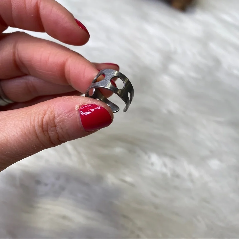 Vtg Sarah Coventry Silver Open Cutout Sides Mid Century Modern Ring Size 5.5